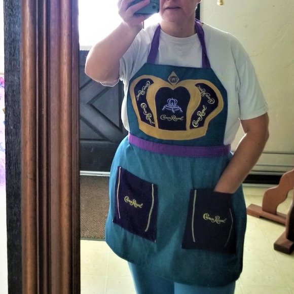 Apron decorated with Crown Royal bags - Picture 6 of 6